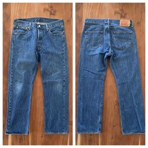 Vintage Levi’s mens 501 raw denim jean straight leg medium blue button 34 x 30